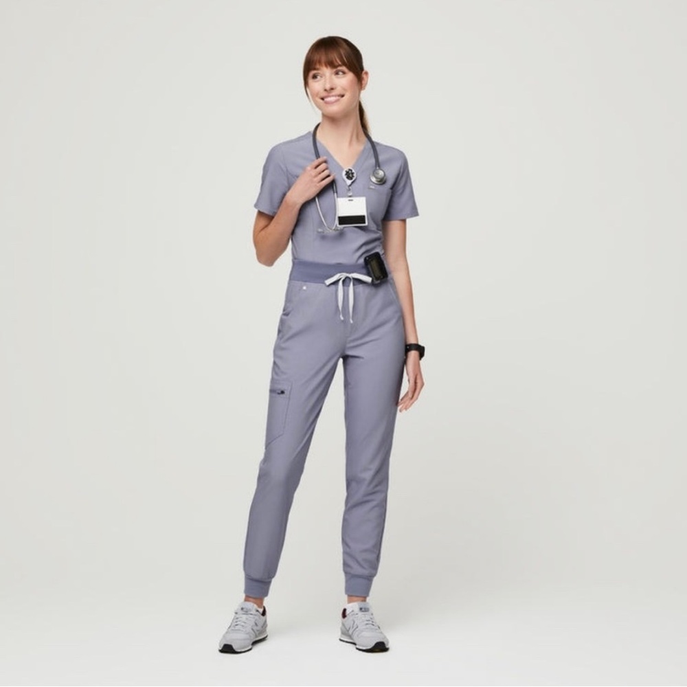 NWT Figs Scrub SET in Vapor Blue, CatarinaTop (S) with Zamora Jogger (PS)